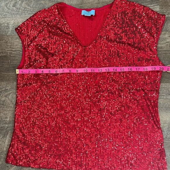 CeCe Sequined V-Neck Cap-Sleeve Red Blouse-Size Medium - Picture 5 of 7